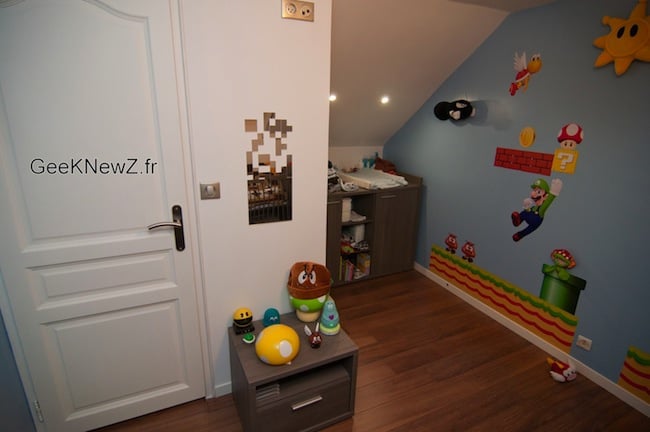 Affiche du jeu Super Mario Bros dans la Nintendo Room