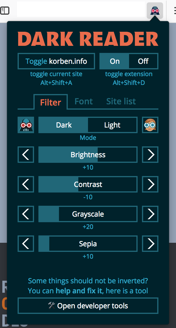 Capture d'écran de l'interface Dark Reader montrant la possibilité d'activer le thème noir sur tous les sites de votre choix