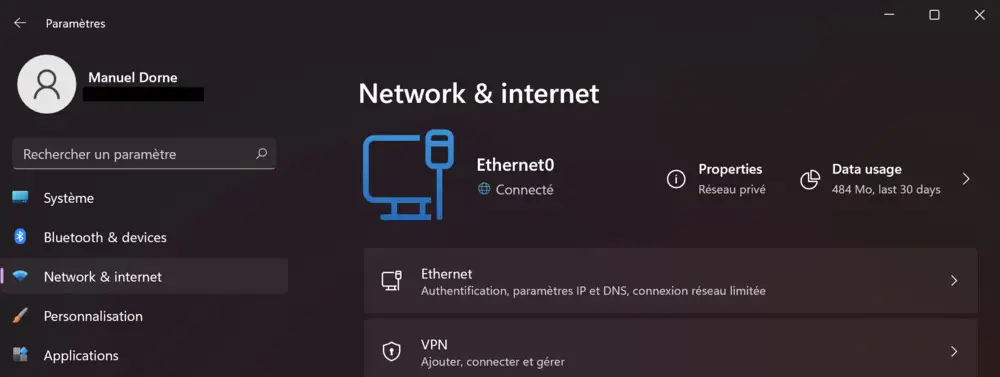 Image montrant l'icône de connexion internet sur fond bleu