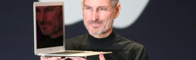stevejobswithmacbookairoz6 Live - Keynote Apple avec Steve Jobs MAINTENANT !